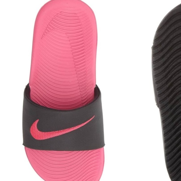 Nike Shoes - 🚫SOLD Nike slides Nike Shoes - 🚫SOLD Nike slides